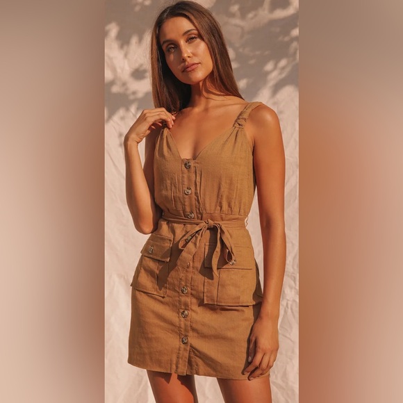 NWT Lulu’s  Meant for Greatness Tan Button-Front Mini Dress, Size M - Picture 1 of 15